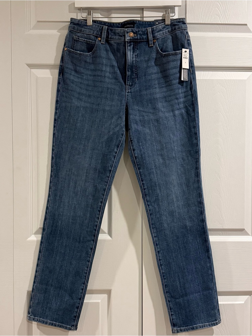 Talbots Women’s Straight Leg Jeans — Medium Blue Wash NWT